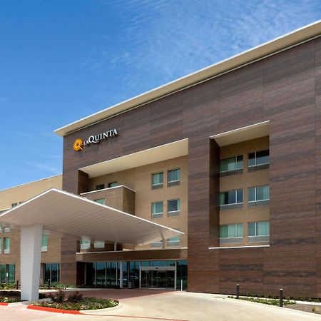 La Quinta Inn & Suites By Wyndham Round Rock Near Kalahari 외부 사진