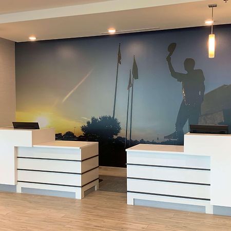 La Quinta Inn & Suites By Wyndham Round Rock Near Kalahari 외부 사진