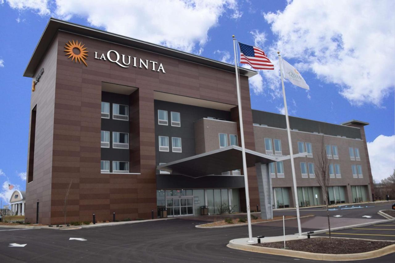 La Quinta Inn & Suites By Wyndham Round Rock Near Kalahari 외부 사진