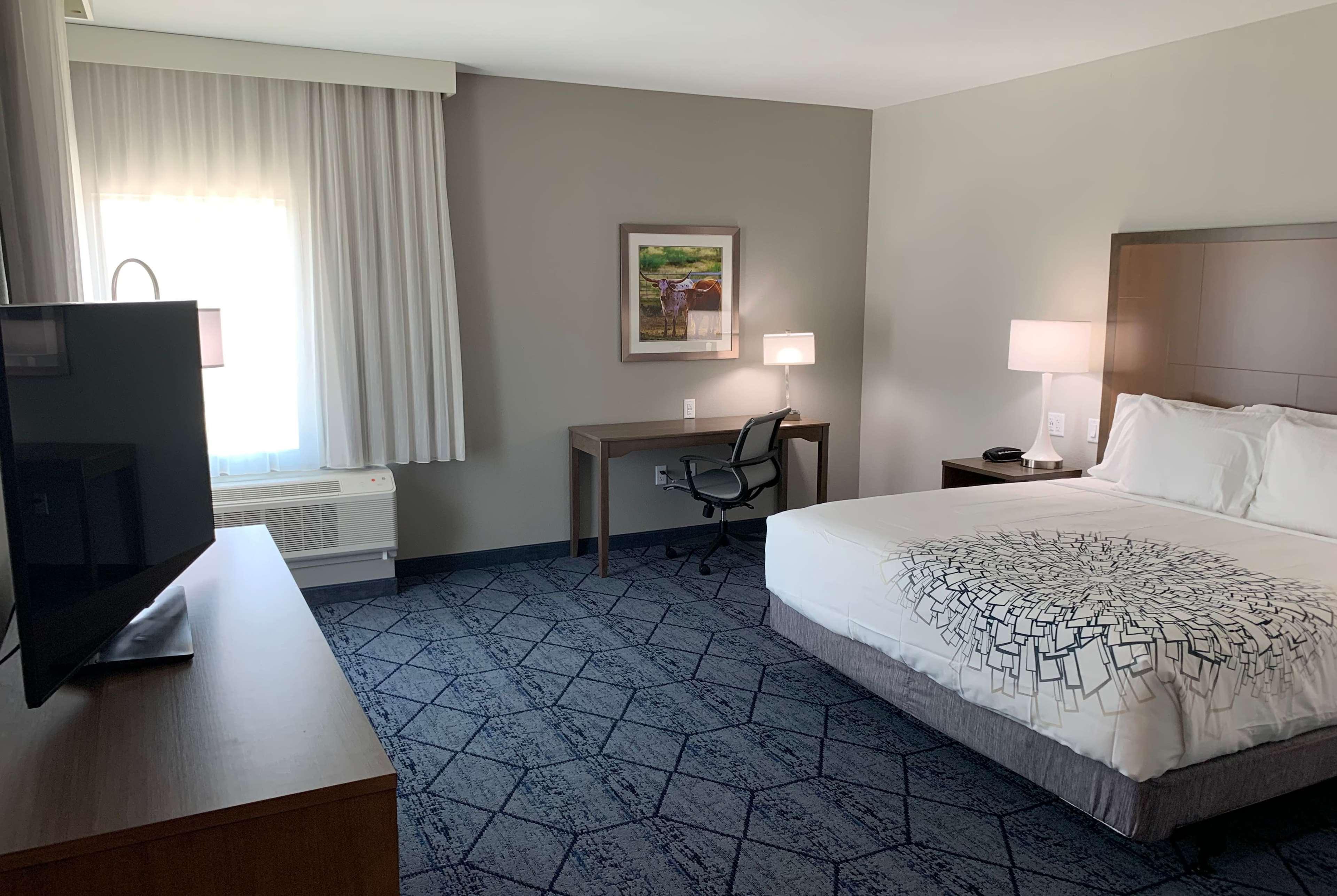 La Quinta Inn & Suites By Wyndham Round Rock Near Kalahari 외부 사진