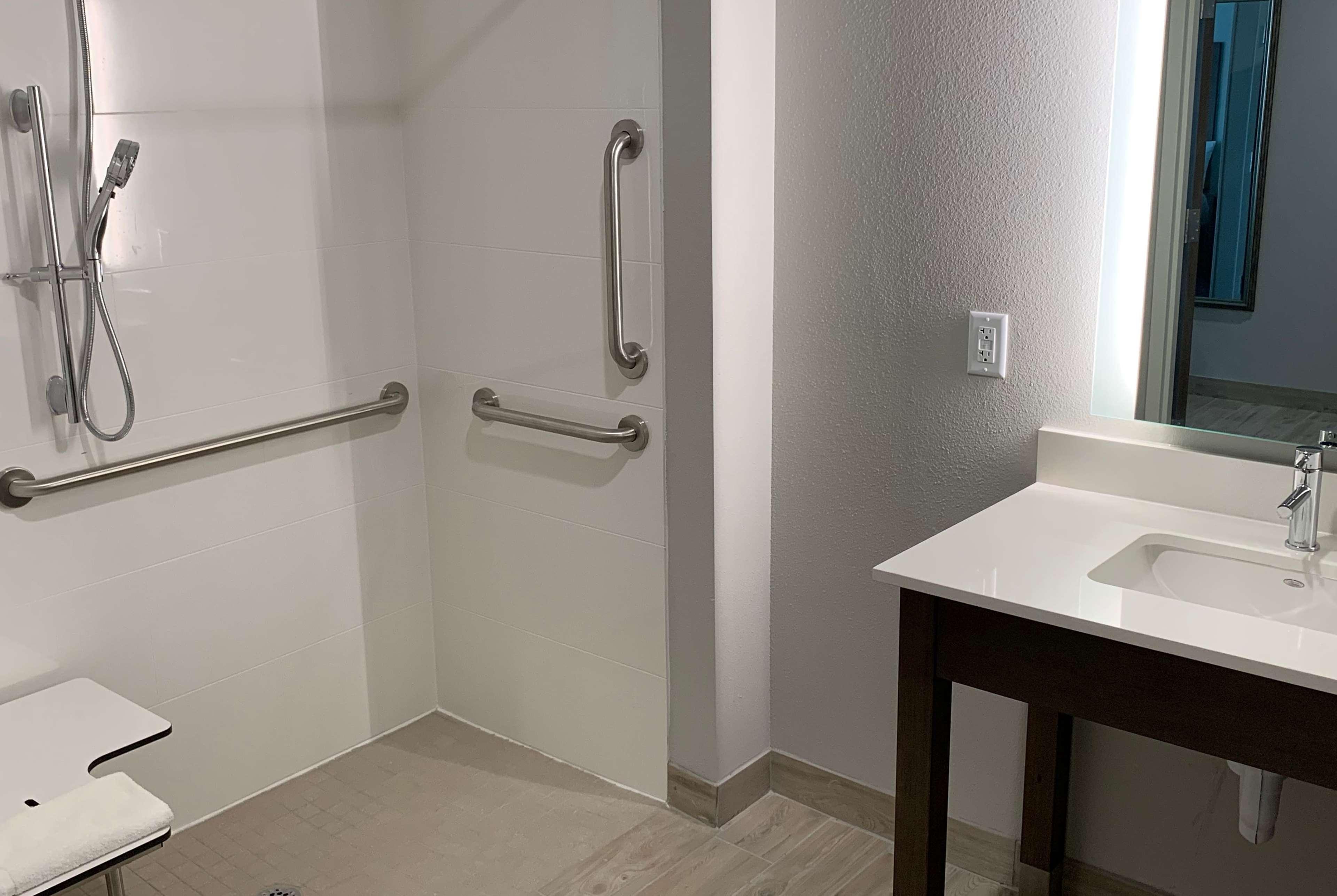 La Quinta Inn & Suites By Wyndham Round Rock Near Kalahari 외부 사진