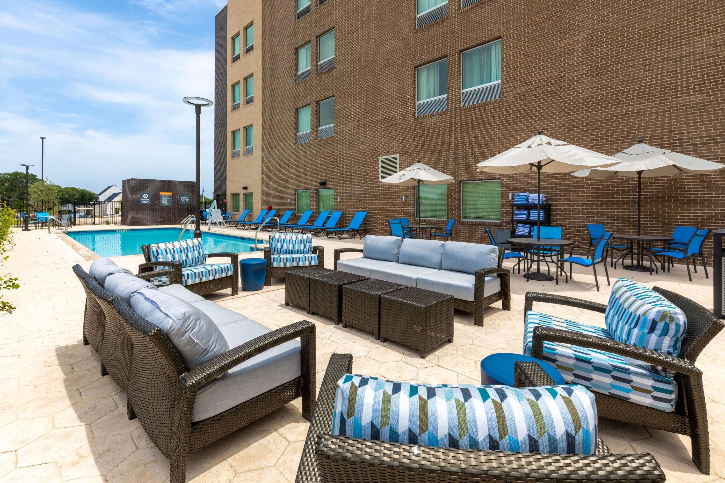 La Quinta Inn & Suites By Wyndham Round Rock Near Kalahari 외부 사진