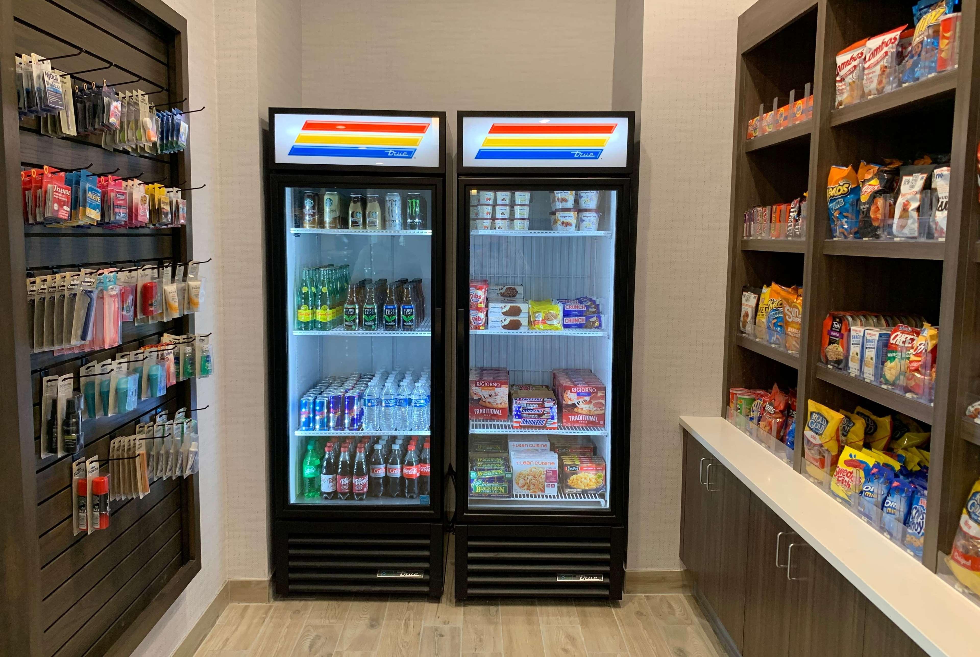 La Quinta Inn & Suites By Wyndham Round Rock Near Kalahari 외부 사진