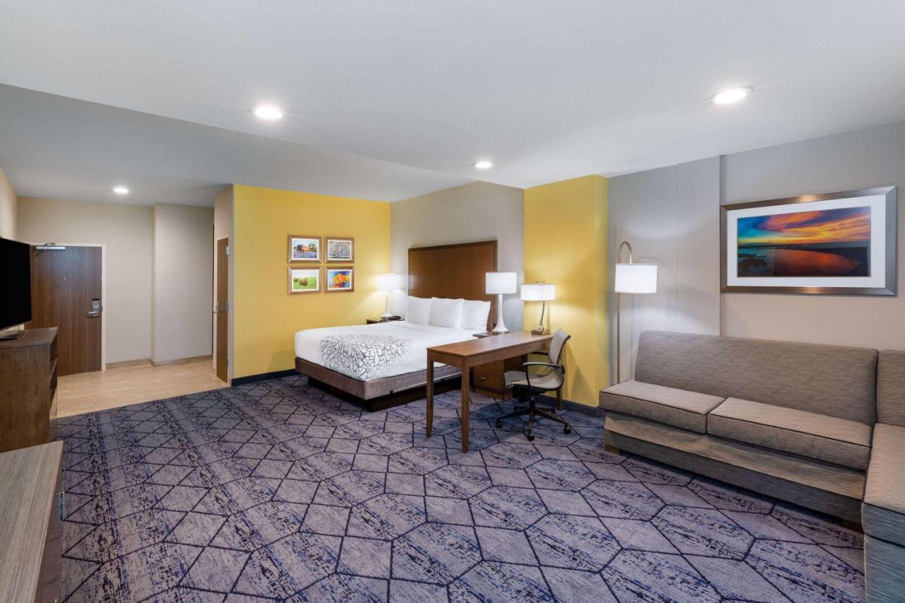 La Quinta Inn & Suites By Wyndham Round Rock Near Kalahari 외부 사진