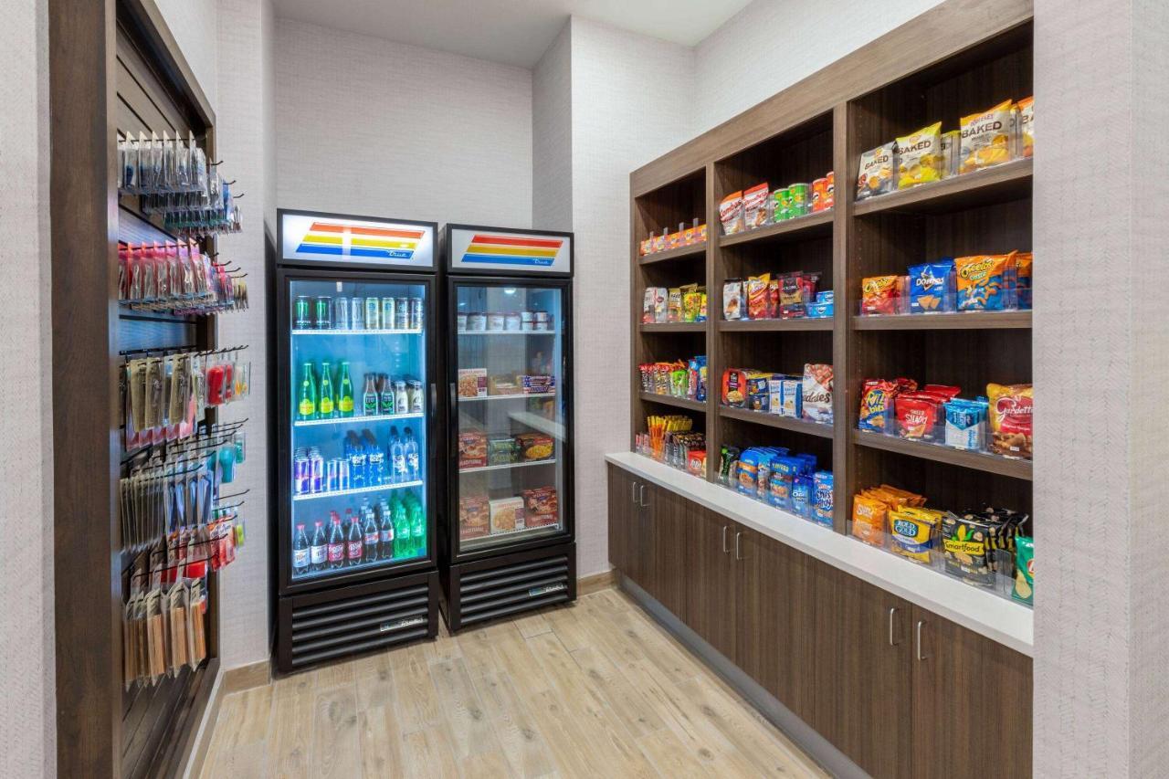 La Quinta Inn & Suites By Wyndham Round Rock Near Kalahari 외부 사진